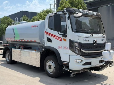东方华神纯电动园林绿化洒水车6方